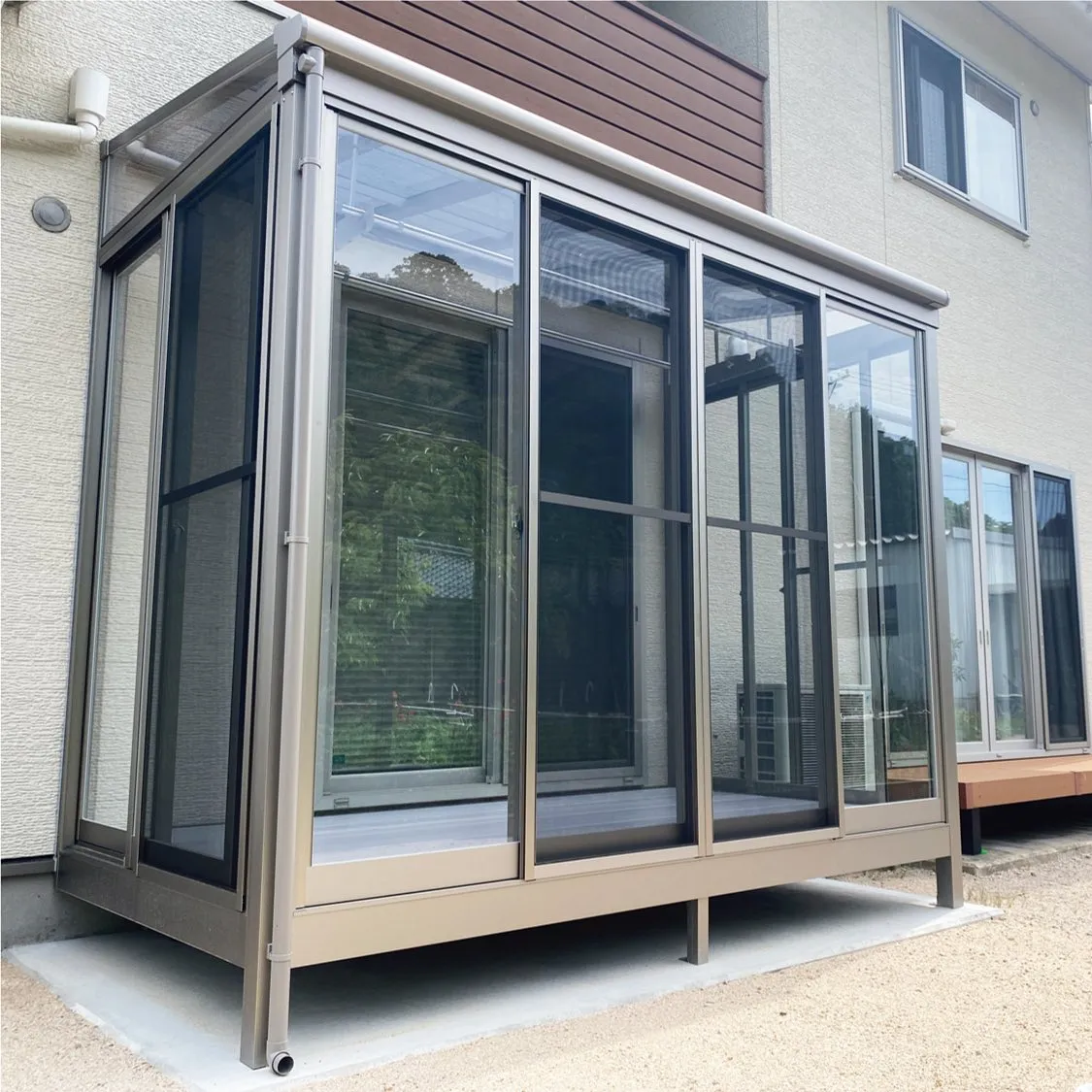 リクシルのエクステリア