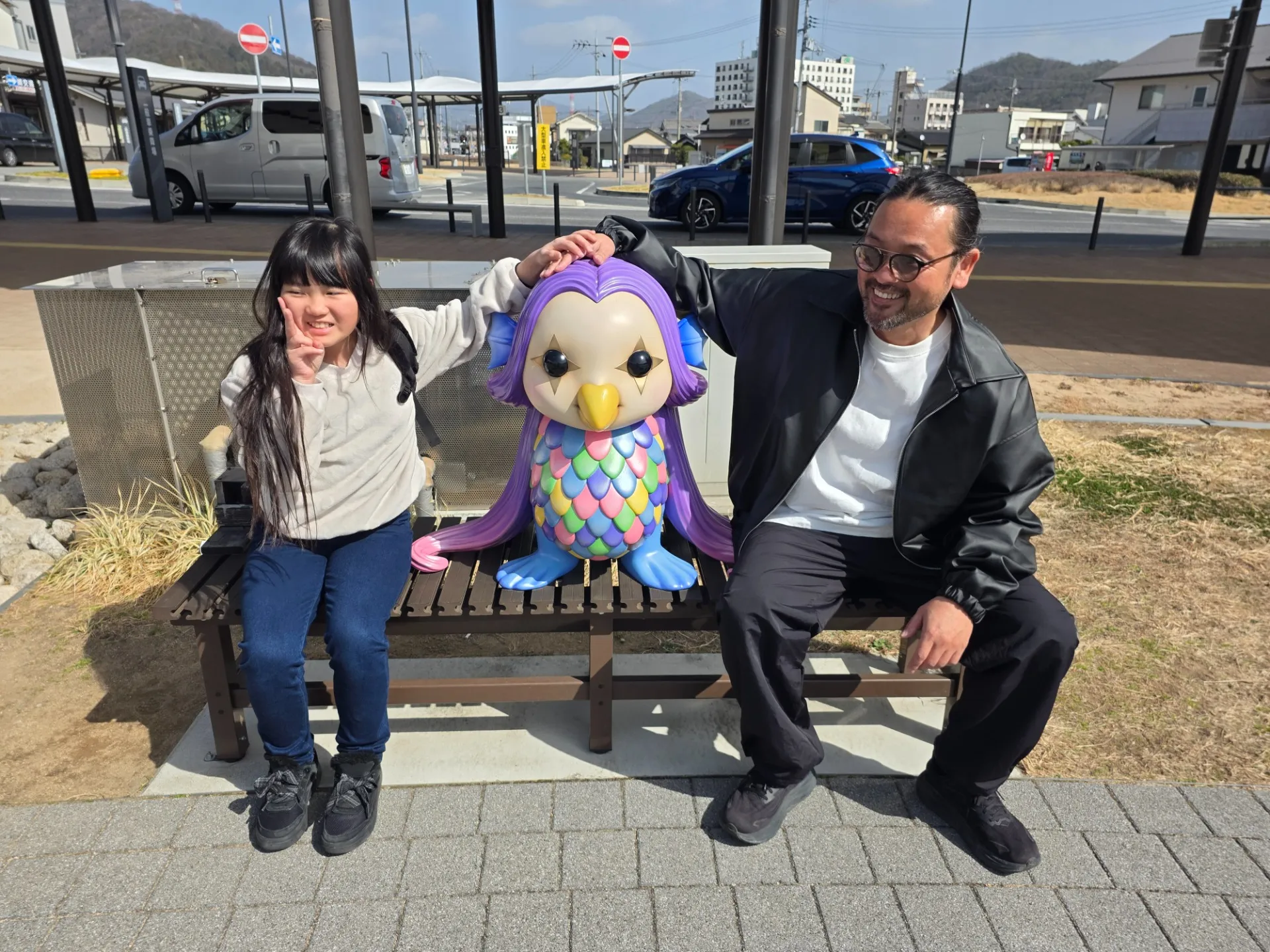 社長ファミリーの「妖怪ベンチ」旅